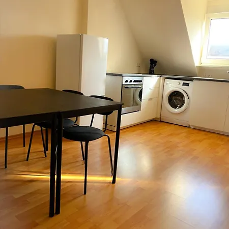 Daire Ueber Neu Ulm's Daechern, 2 Schlafzimmer Inkl. Stellplatz Neu-Ulm