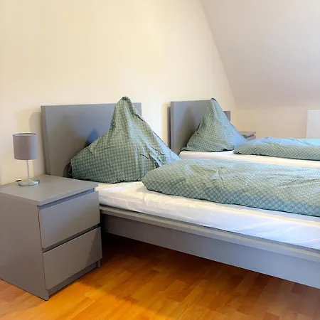 Apartment Ueber Neu Ulm's Daechern, 2 Schlafzimmer Inkl. Stellplatz Neu-Ulm