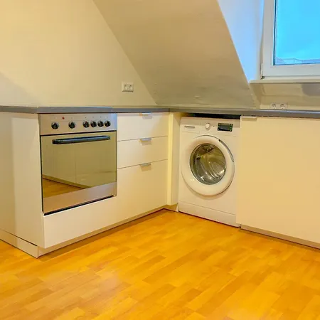 Ueber Neu Ulm's Daechern, 2 Schlafzimmer Inkl. Stellplatz